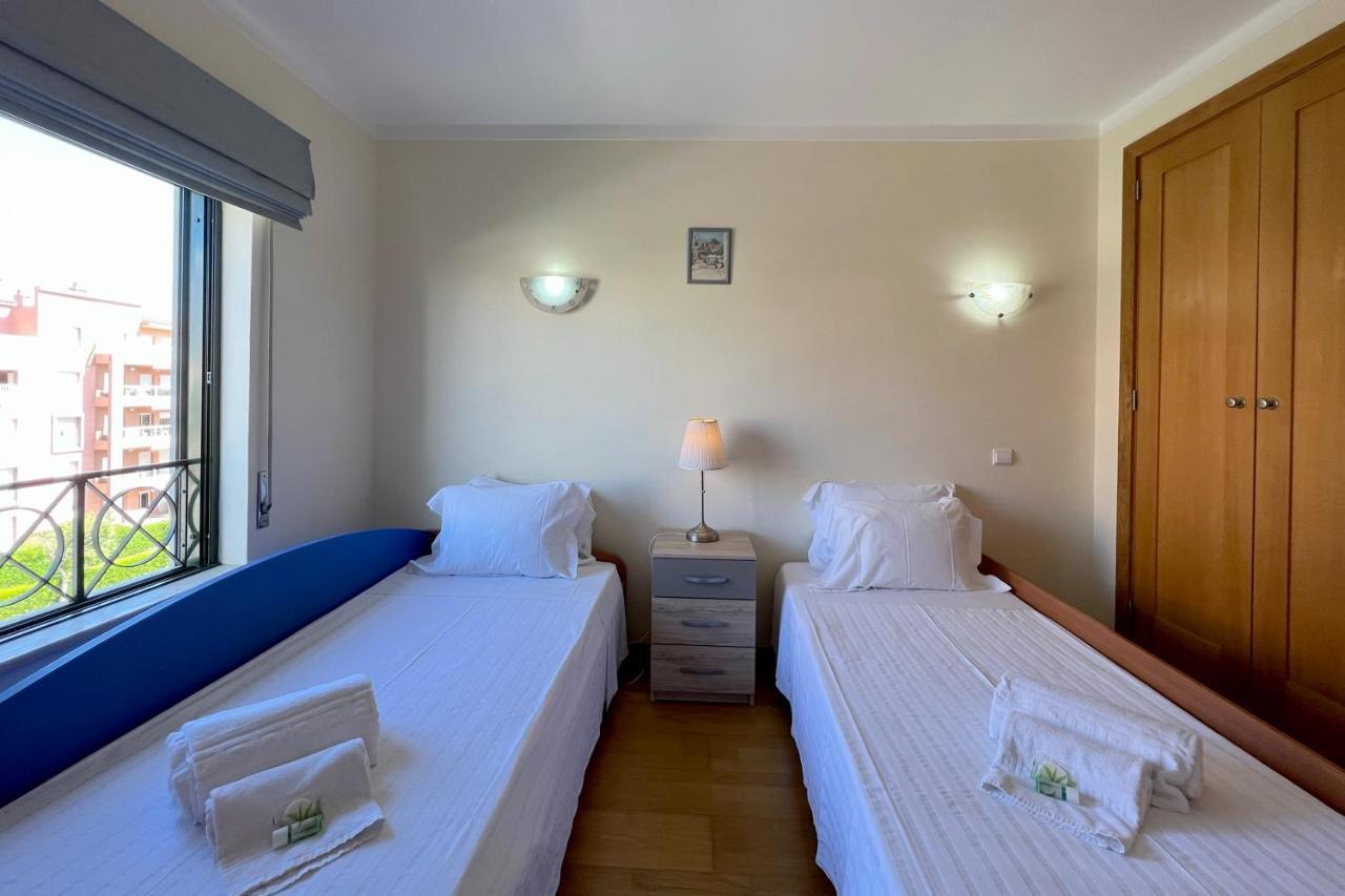 Apartment By The Beach With Parking And Wifi By Amcf Portimao Exterior photo