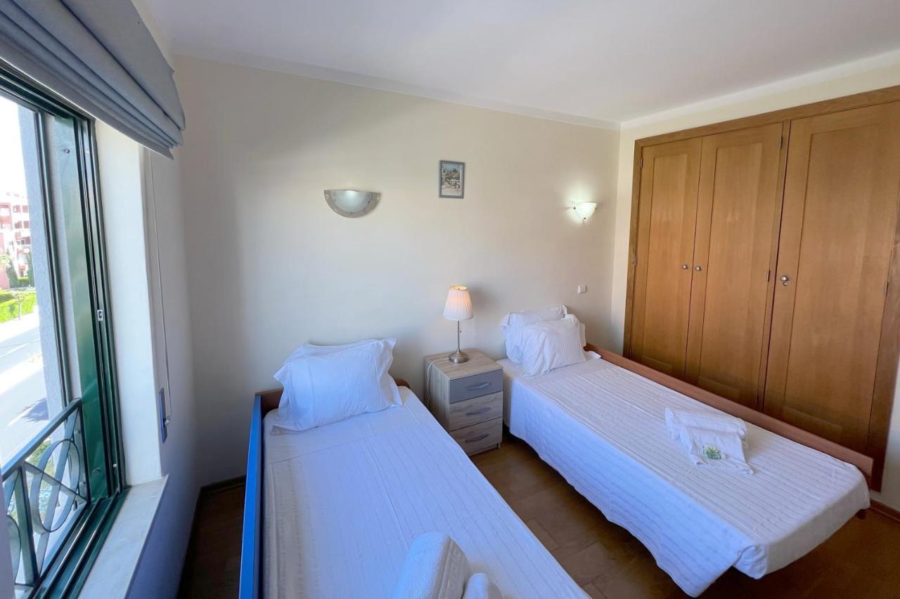 Apartment By The Beach With Parking And Wifi By Amcf Portimao Exterior photo